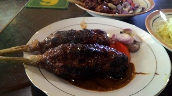 Sate Kambing Bu Hj Bejo Khas Kota Solo